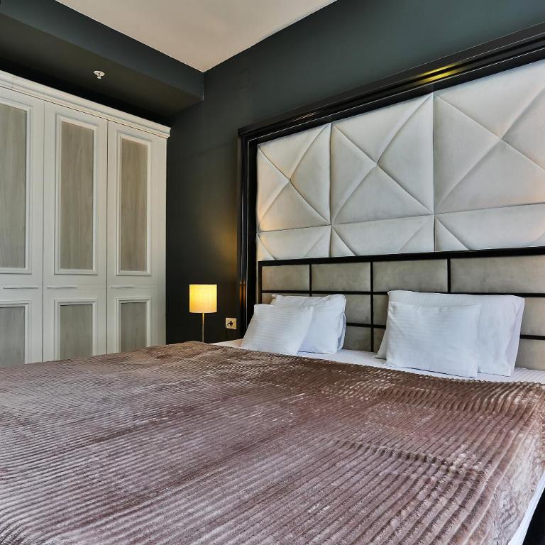 Royalisa Suites & Residence - Rafailovici Beachfront Luxury Living - Deluxe Suite with Sea View - 3
