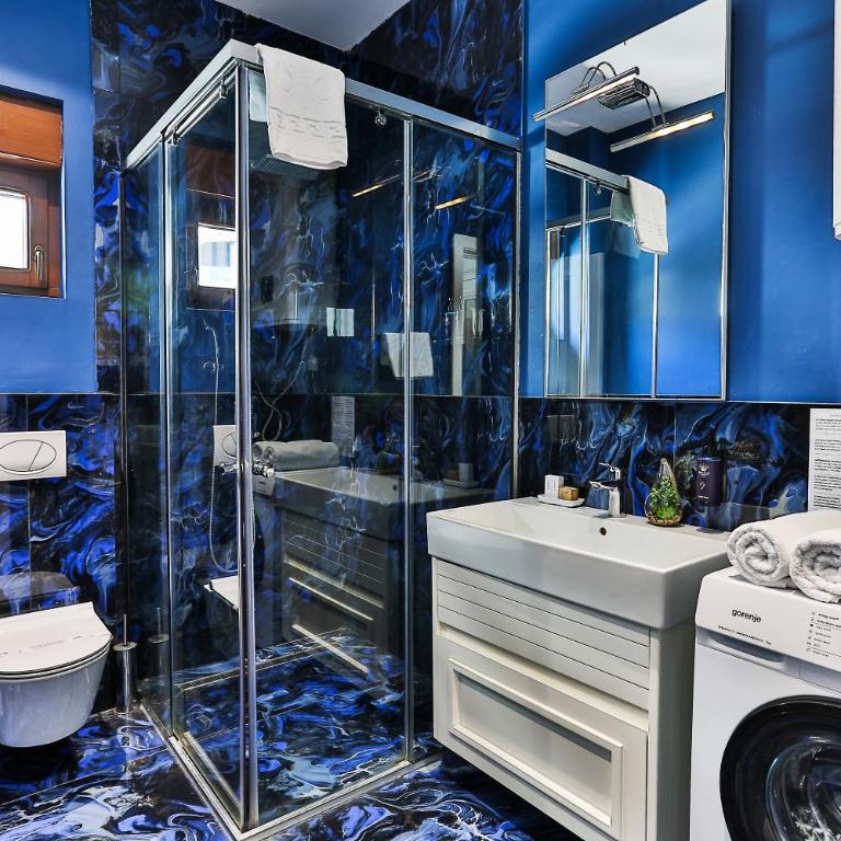 Royalisa Suites & Residence - Rafailovici Beachfront Luxury Living - Deluxe Suite with Sea View - 6
