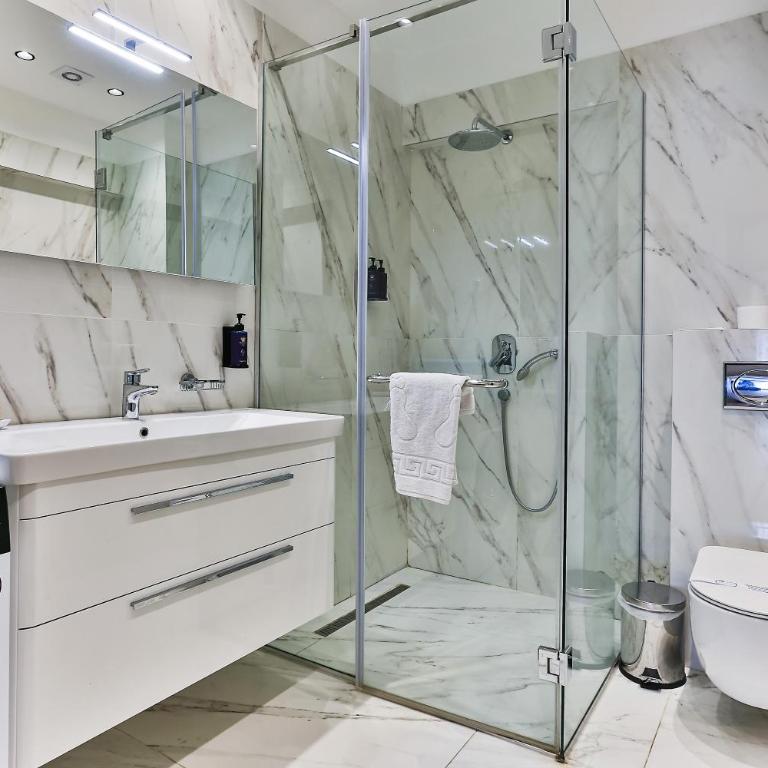 Royalisa Suites & Residence - Rafailovici Beachfront Luxury Living - Two-Bedroom Suite - 18