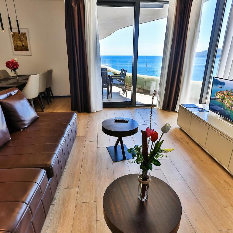 Royalisa Suites & Residence - Rafailovici Beachfront Luxury Living - Two-Bedroom Suite - 15