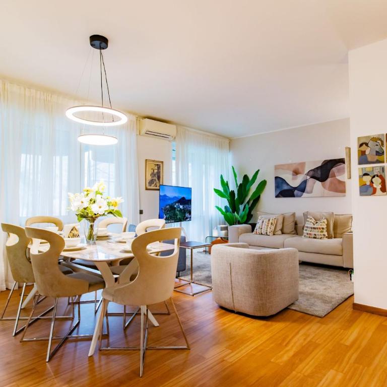 Como Prestige Centro Apartment By Icon7 Luxury - Two-Bedroom Apartment - 1