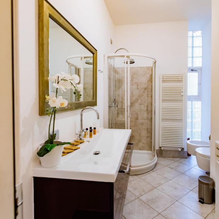 Como Prestige Centro Apartment By Icon7 Luxury - Two-Bedroom Apartment - 62