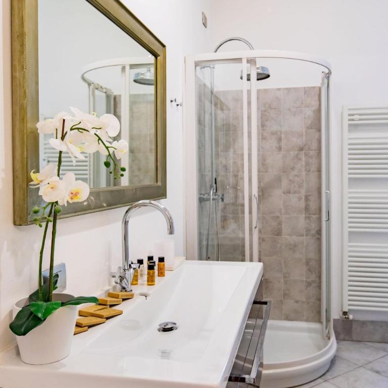 Como Prestige Centro Apartment By Icon7 Luxury - Two-Bedroom Apartment - 63