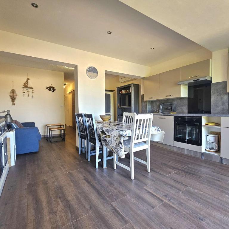 T2 rénové avec jardin et parking à Balaruc-les-Bains - FR-1-553-310 - Apartamento - 9