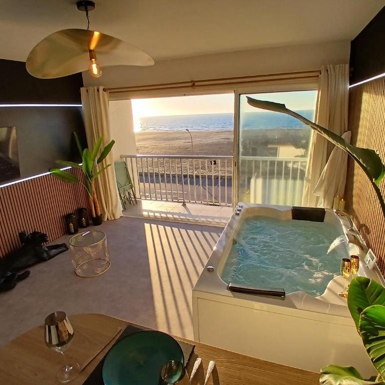 L'Instant suspendu SPA privatif face à la Mer - Appartement 1 Chambre - 3