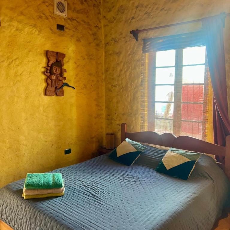 Hostal El Punto - Family Room with Shared Bathroom - 7
