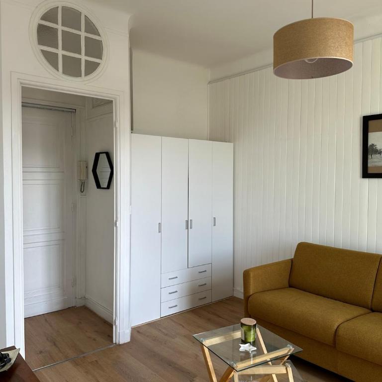 Studio Le Soleil Nice, train station, 2 people - Studio avec Balcon - 7