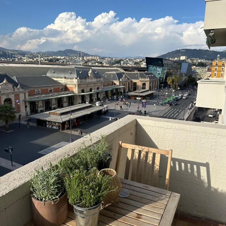 Studio Le Soleil Nice, train station, 2 people - Studio avec Balcon - 8