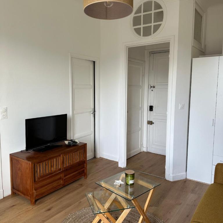 Studio Le Soleil Nice, train station, 2 people - Studio avec Balcon - 14