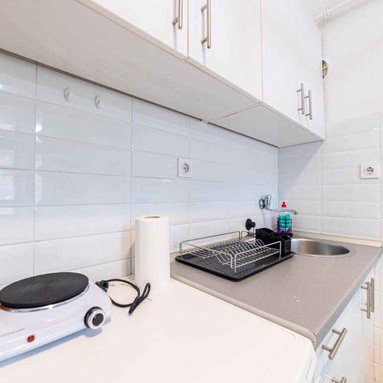 Urban Studio Nest across SCC - One-Bedroom Apartment - 7
