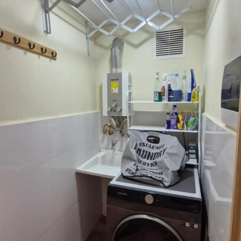 Moderno apartaestudio Cocina equipada WiFi - Apartamento de 1 dormitorio - 2