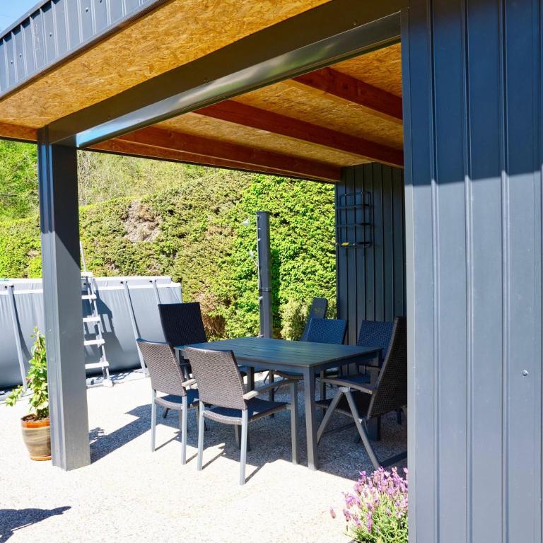Lauras Ferienwohnung - Ihre Wohlfühloase in der Südweststeiermark mit Garten, Pool, Biotop & Weinbar - Apartment mit 2 Schlafzimmmern und eigenem Pool - 39