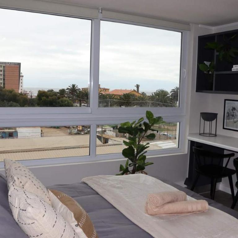 HOM l Wifi CoWork Parking Piscina Serena Faro Mar - Apartment - 5