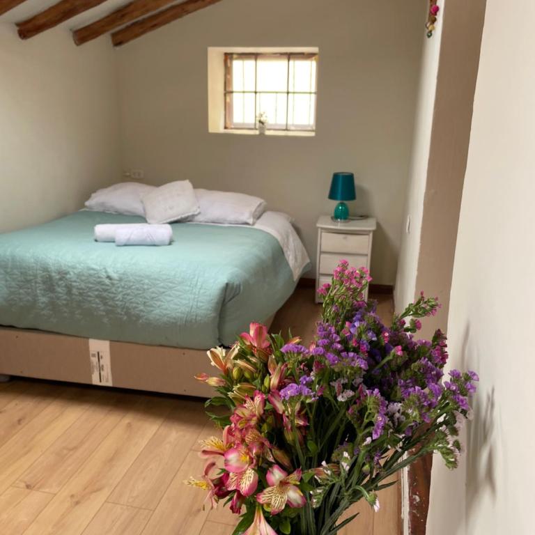 Home 6BR - 3 Min from Main Square - Six-Bedroom House - 10