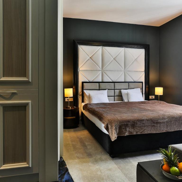 Royalisa Suites & Residence - Rafailovici Beachfront Luxury Living - Two-Bedroom Deluxe Apartment with Balcony - 8