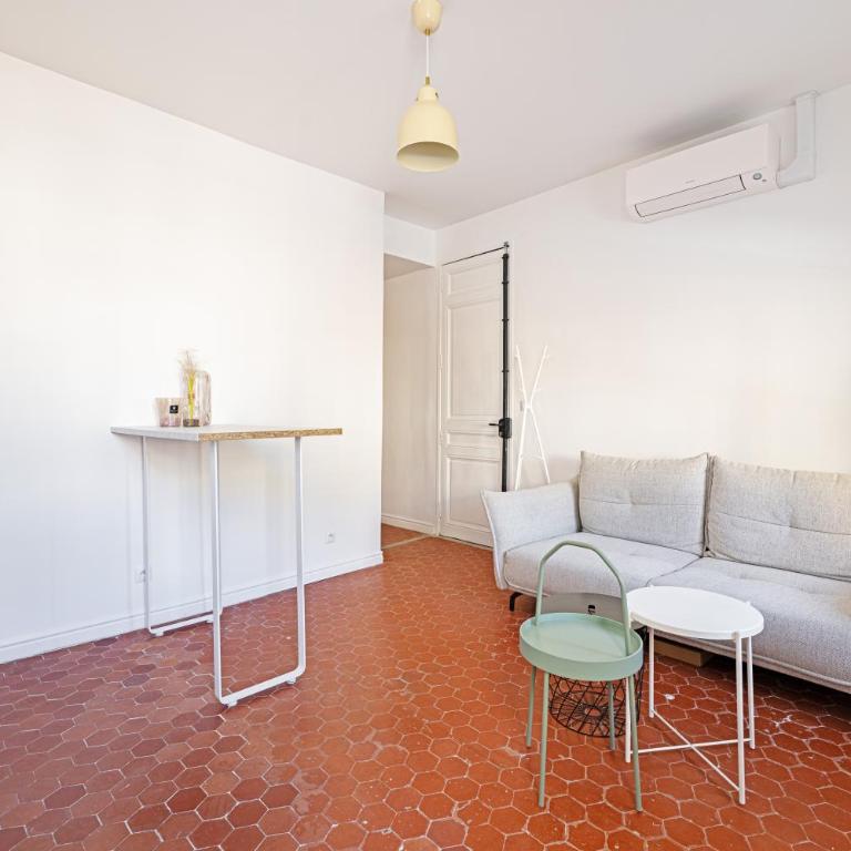 3 chambres spacieux lumineux climatisé à 2 pas du Vieux Port - Appartement 3 Chambres - 13
