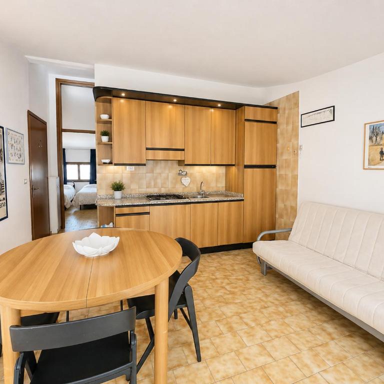 Appartamento Cose Cosi I RelaxCentre&Terrace - Two-Bedroom Apartment - 2