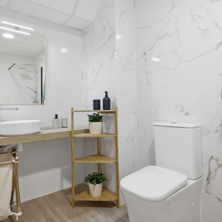 Moderno Loft, Adaptado, Smart TV, AC, 3Pax, - One-Bedroom Apartment - 9