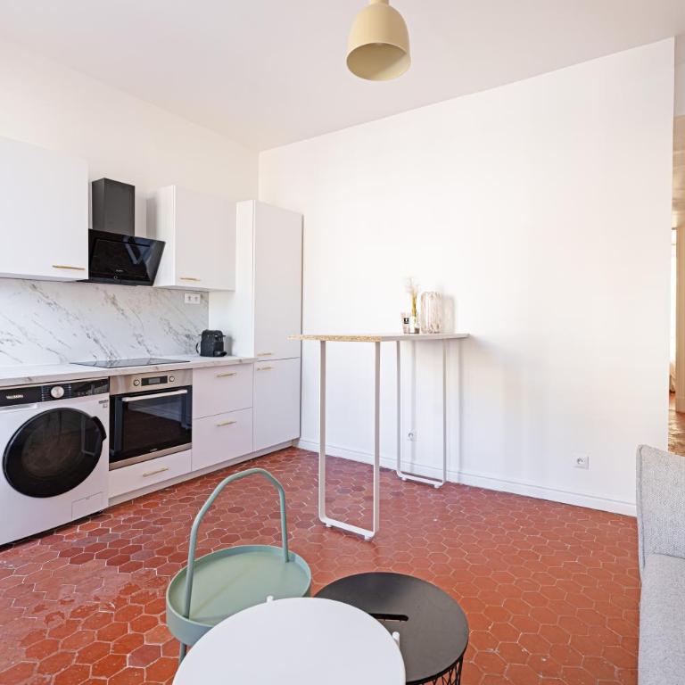 3 chambres spacieux lumineux climatisé à 2 pas du Vieux Port - Appartement 3 Chambres - 14
