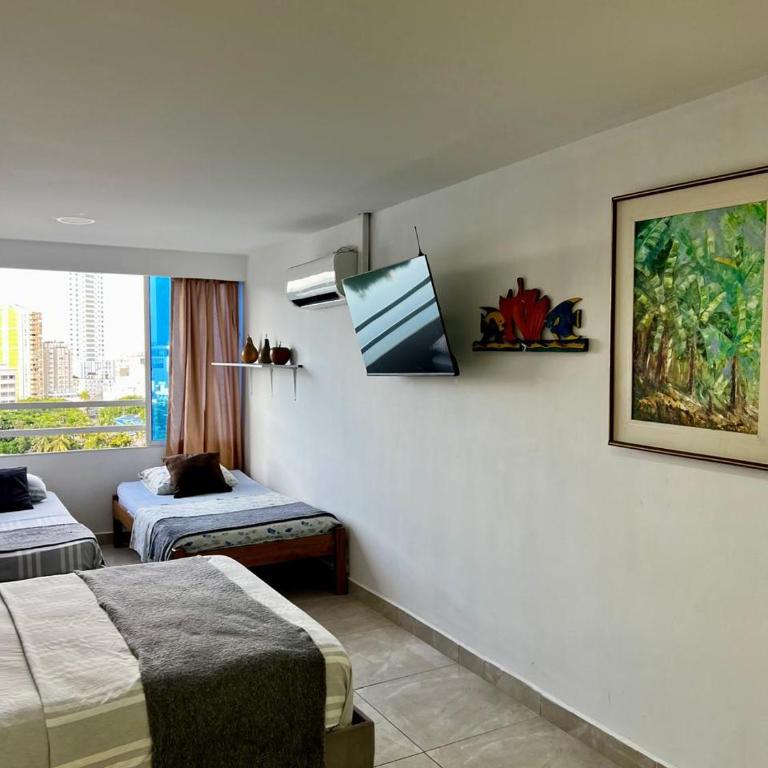 El Laguito, Edificio El Conquistador - Two-Bedroom Deluxe Apartment with Balcony - 16