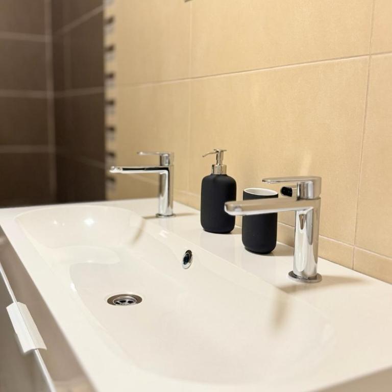Apartment Atelier 81 with parking - Apartman sa 2 Spavaće Sobe - 22