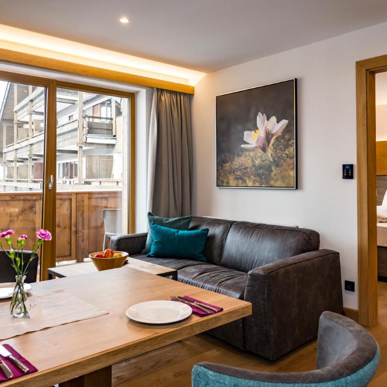 Tiroler Weinstube - Standard Plus Apartment mit Balkon - 3
