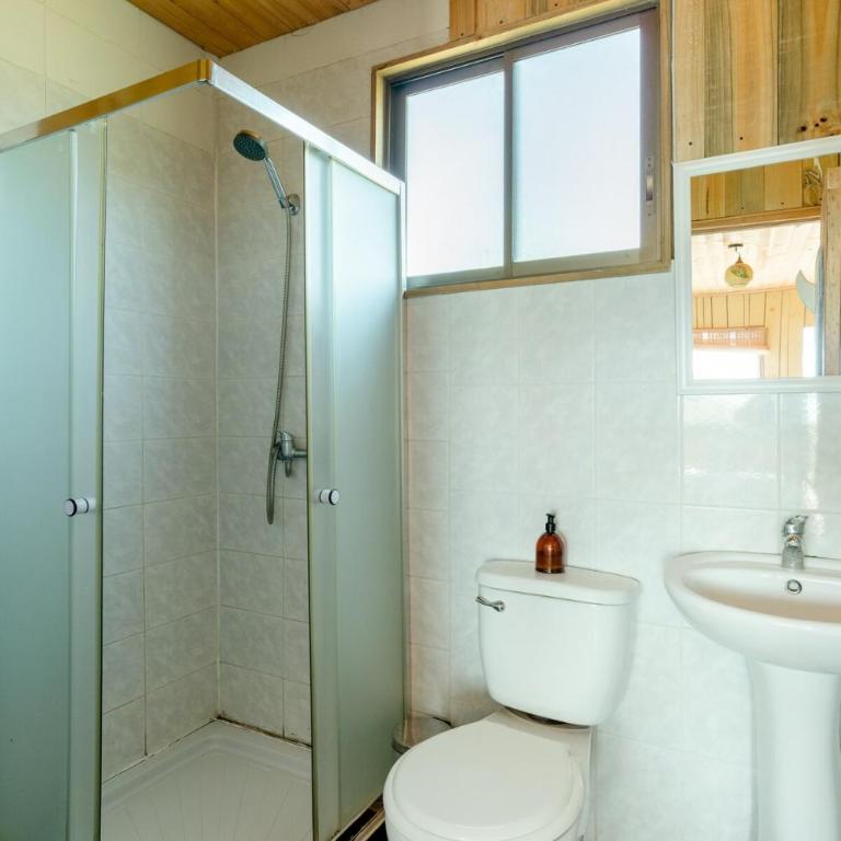 Pupuya Surf House - Three-Bedroom House - 9