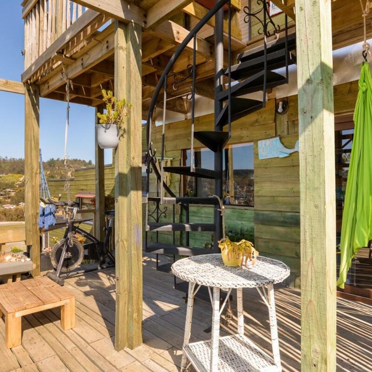 Pupuya Surf House - Three-Bedroom House - 11