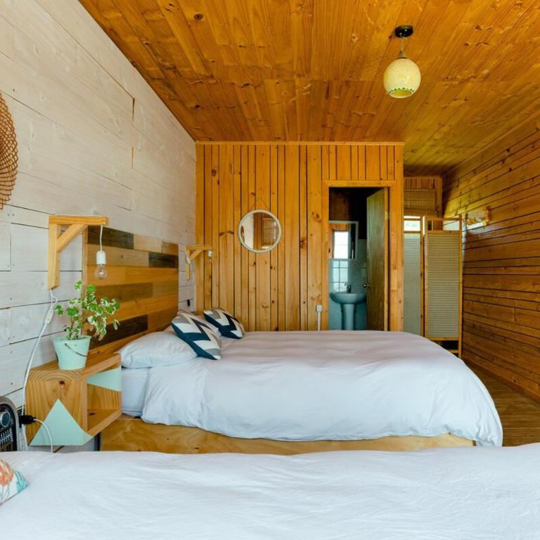 Pupuya Surf House - Three-Bedroom House - 20
