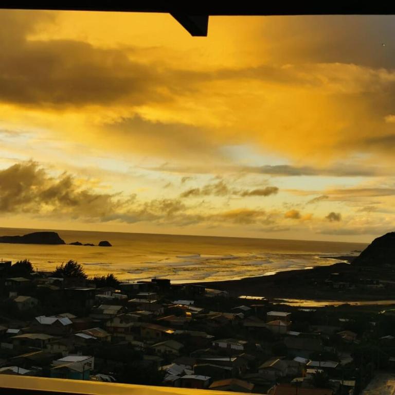Pupuya Surf House - Three-Bedroom House - 29