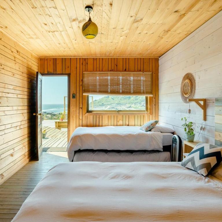 Pupuya Surf House - Three-Bedroom House - 32