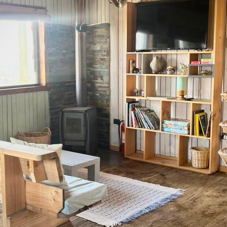 Pupuya Surf House - Three-Bedroom House - 39