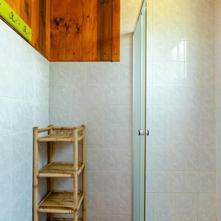 Pupuya Surf House - Three-Bedroom House - 46