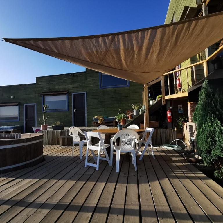 Pupuya Surf House - Three-Bedroom House - 50
