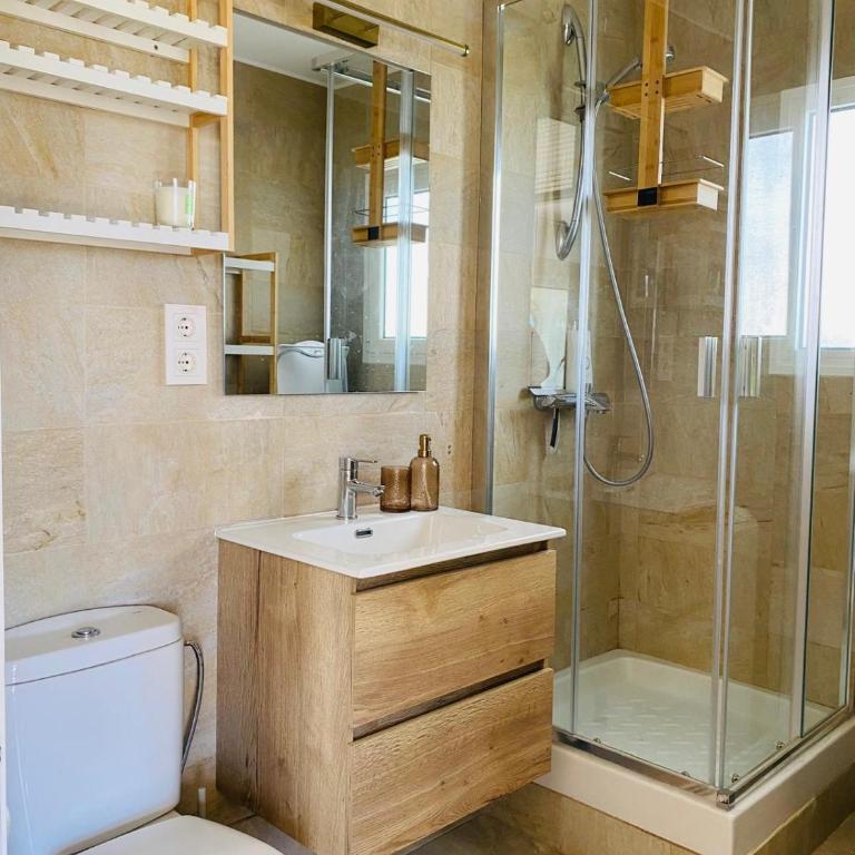 Rocas Rojas Sunset - One-Bedroom Apartment with Terrace - 37