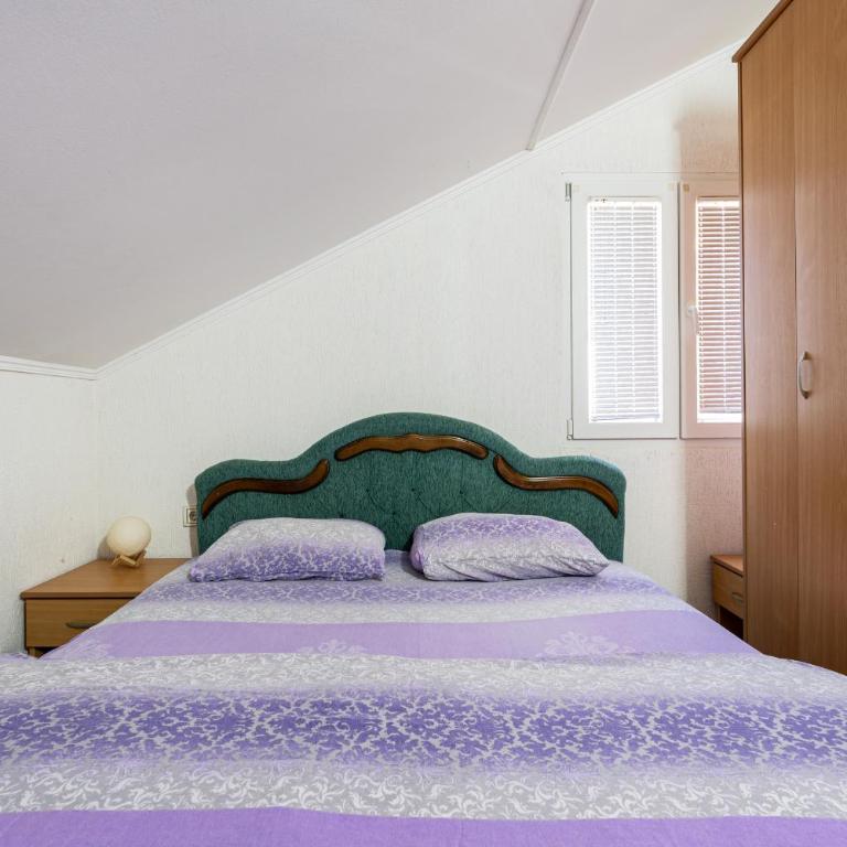 Sunset Point Apartment - One-Bedroom Apartment with Sea View and Balcony - 7