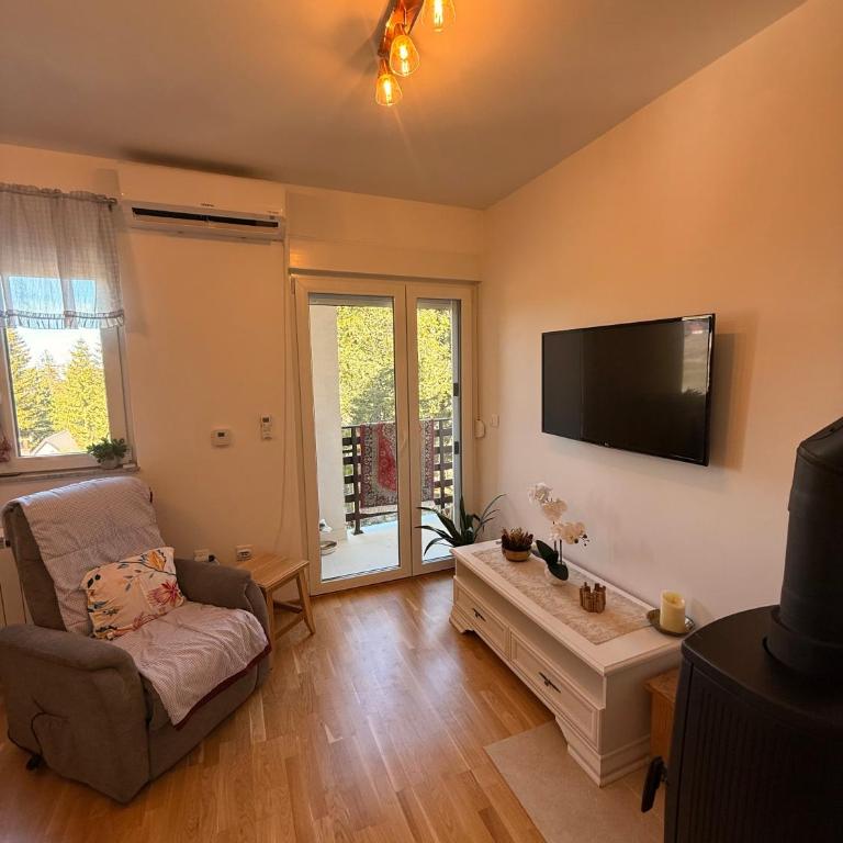 Scenic view - One-Bedroom House - 17