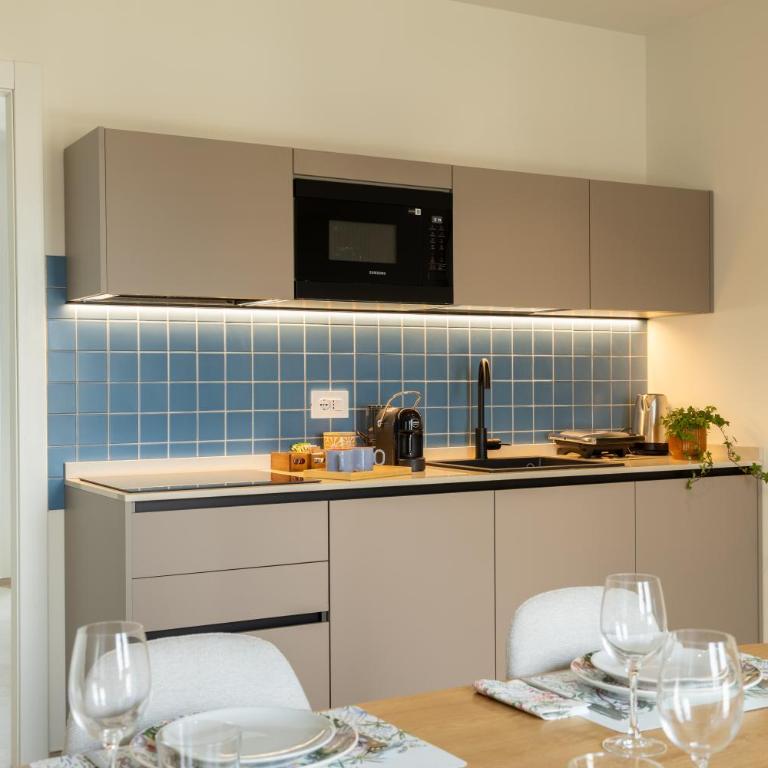 GuestHost -Carducci Attics - Penthouse Apartment - 28