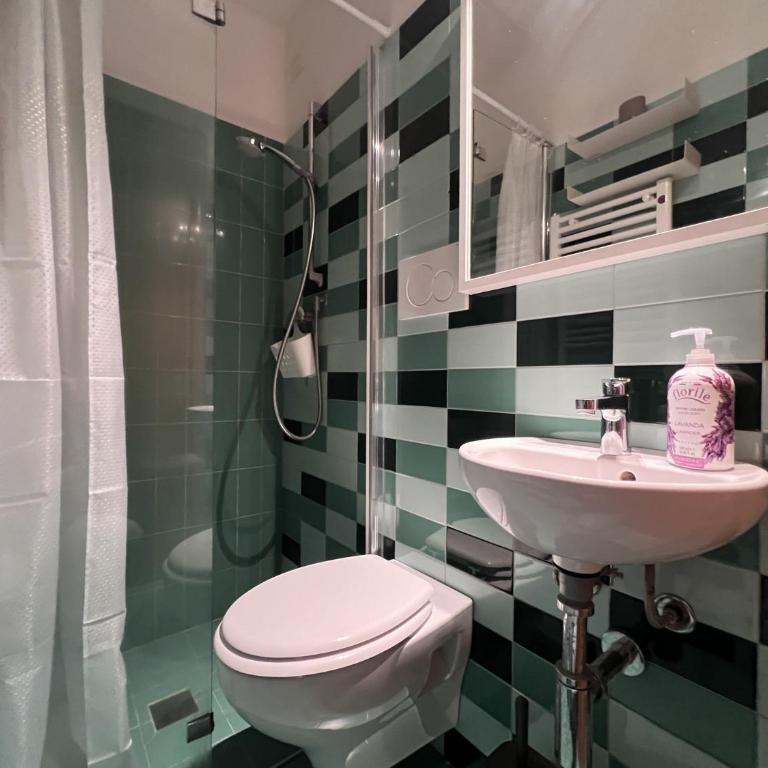 Casa. Grassi - Three-Bedroom Apartment - 20