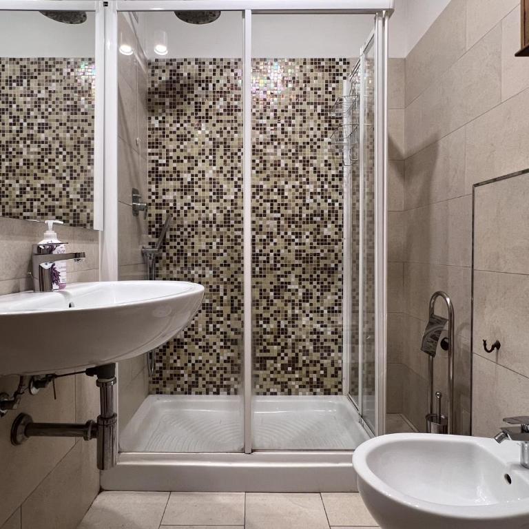 Casa. Grassi - Three-Bedroom Apartment - 30