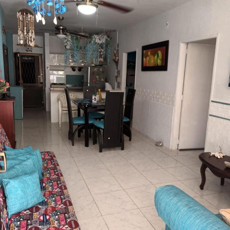 Cheap Apartment with terrace in Rodadero - Apartamento de 2 dormitorios - 8