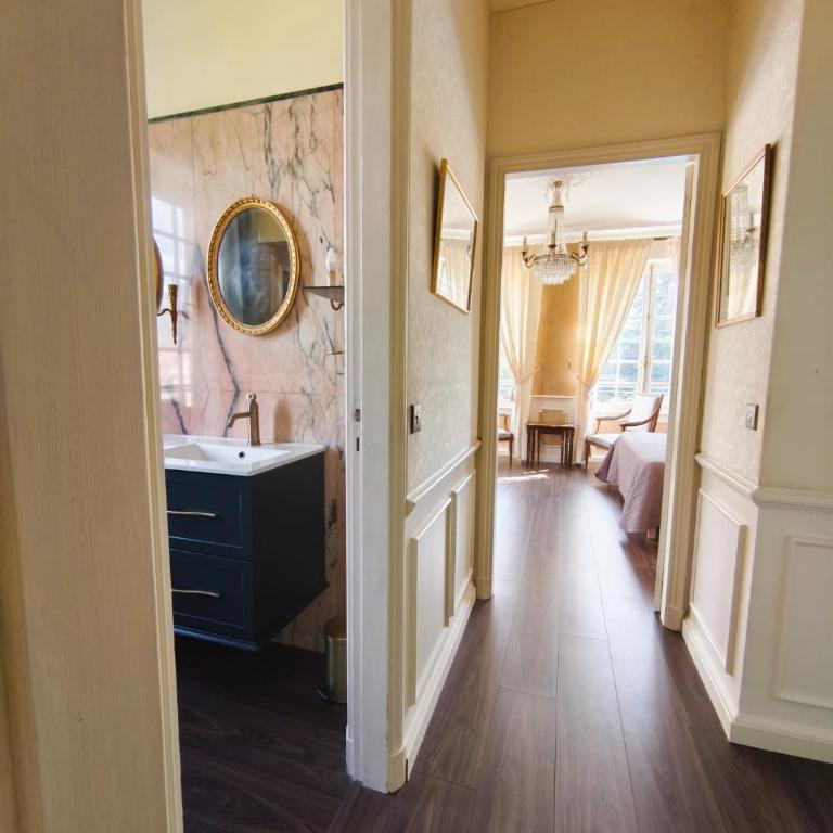 Chambres d hôtes dans maison bourgeoise Douce France - Chambre Deluxe - 11