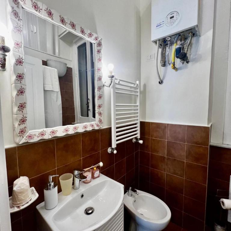 Al Foria 9 - Camera Matrimoniale con Bagno Privato Esterno - 14