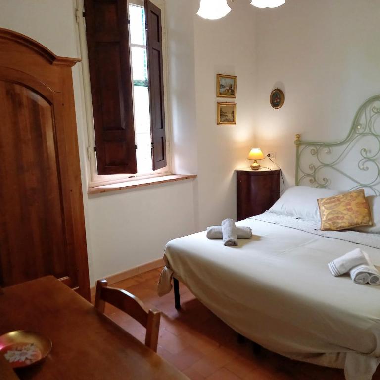 Charming LUCCA - Camera Doppia con Letti Singoli con Bagno - 16