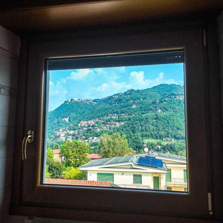 A Casa di Silvia Lake View Balcony 2 Bedrooms - Two-Bedroom Apartment - 19
