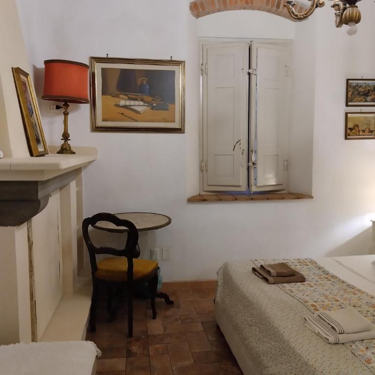 Charming LUCCA - Camera Doppia con Letti Singoli con Bagno Privato Esterno - 12