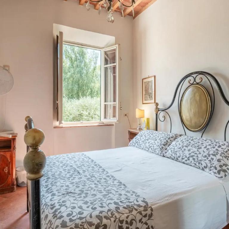 Charming LUCCA - Camera Doppia con Letti Singoli con Bagno Privato Esterno - 11