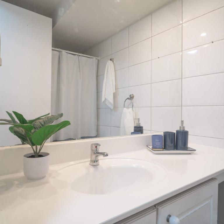 HOM I Mall MUT I Metro Tobalaba I Costanera Center - Estudio - 22