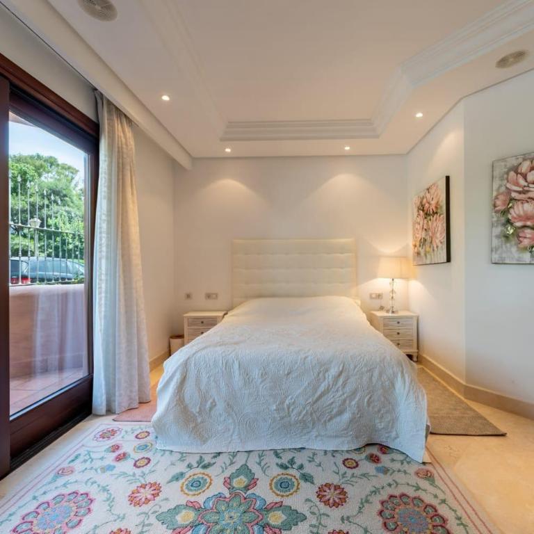 Mar Azul Estepona - Apartamento de 3 dormitorios - 2