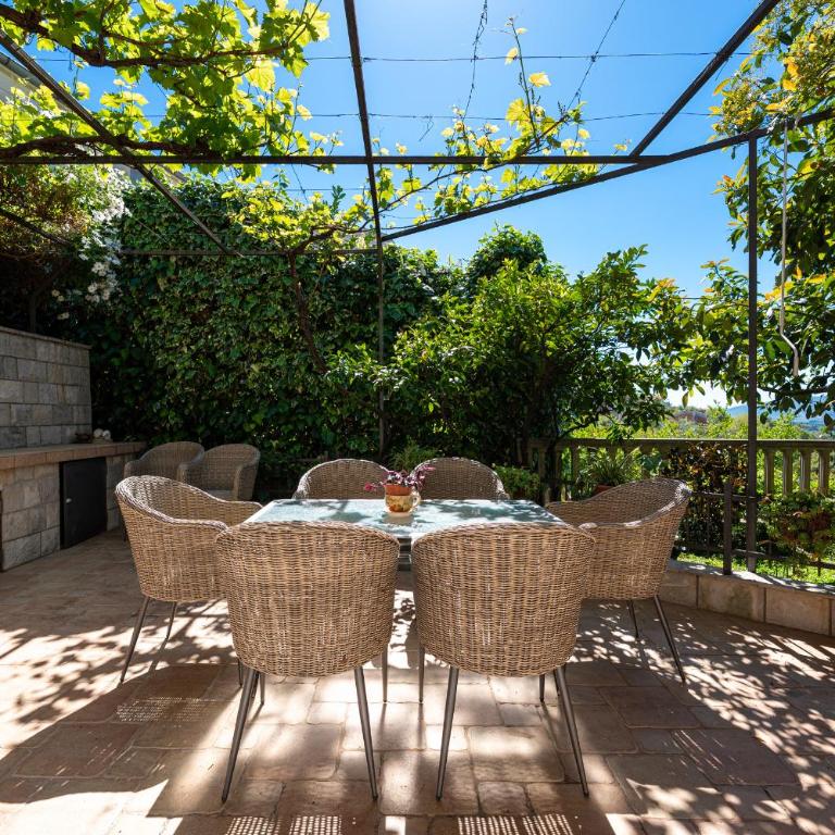Azure View Apartment - Two-Bedroom Apartment - 22